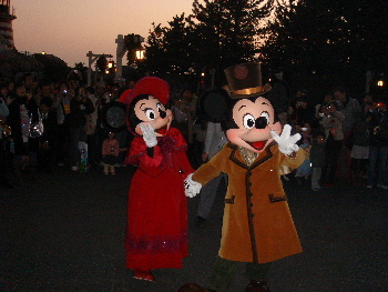 ２００７．１１．２５　ＴＤＳにて　夜のショー　～リトル・クリスマス・ストーリー～ミッキー＆ミニー現る