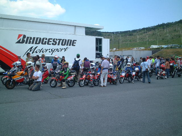 ﾁﾋﾞｯｺﾗｲﾀﾞｰ