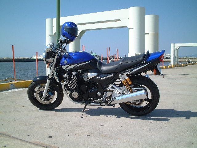 XJR1300