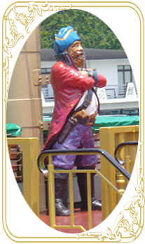芦ノ湖海賊船バーサ号海賊船長（キャプテン）の像