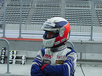 作戦に思いをめぐらす相談役・・・かな？