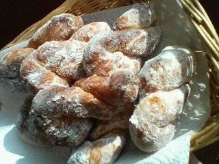 ふんわりツイストドーナツ