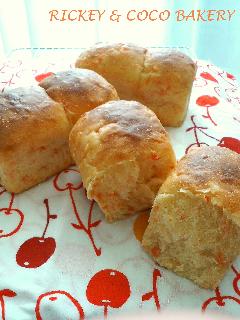 にんじんミニ食パン