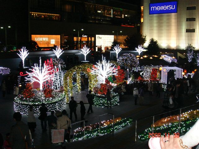 名古屋駅左側