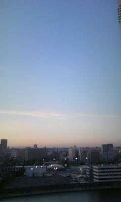 4/23 夕日(左)