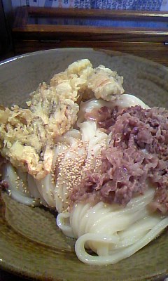 踊るうどん「肉まいたけ天生醤油うどん」