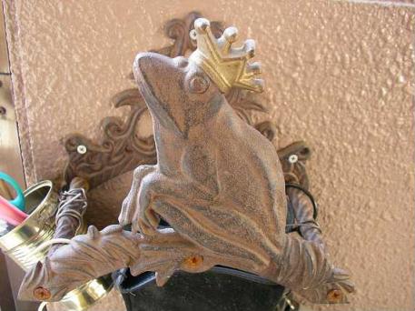 カエルのホースハンガー