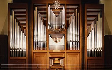 大ホールのパイプオルガン