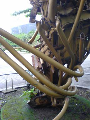 ＴＨＥ　ＭＡＮ　ＦＲＯＭ　ＴＨＥ　ＳＫＹ　足もと