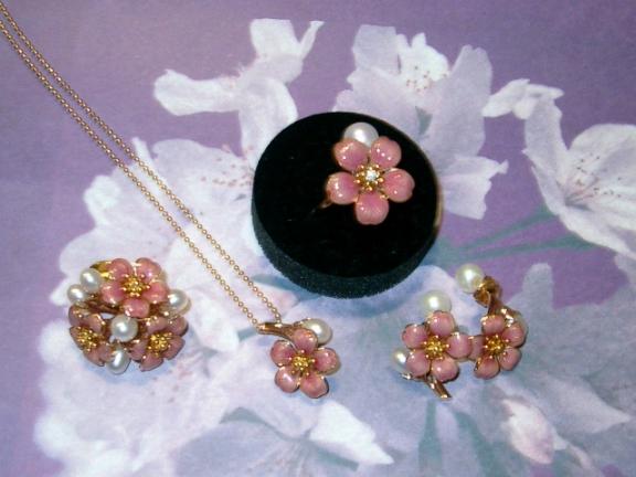 MIKIMOTO Cherryblossum