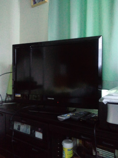 レグザはいいけど部屋がねぇ