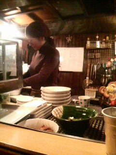 松任由美似の店長