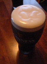 GUINNESSの泡にシャムロックが！