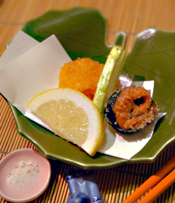 トマトチーズフライ　サーモン磯辺巻