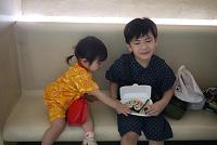 いっこ、ちょ～だい