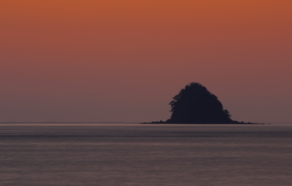 手石島夜明け前