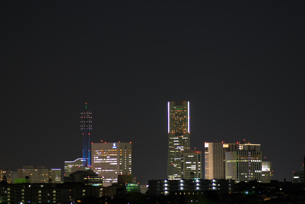 横浜の夜景100m