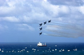 f161