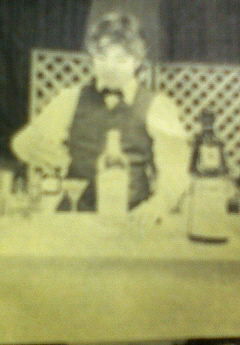 バーテンダー？