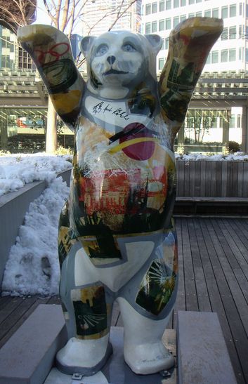 20060123p六本木ヒルズ熊.jpg