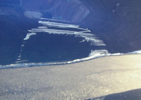 20060128cファンカーゴの傷.jpg