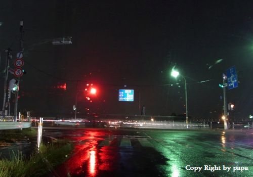 夜の道路