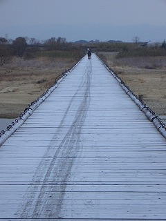 流れ橋