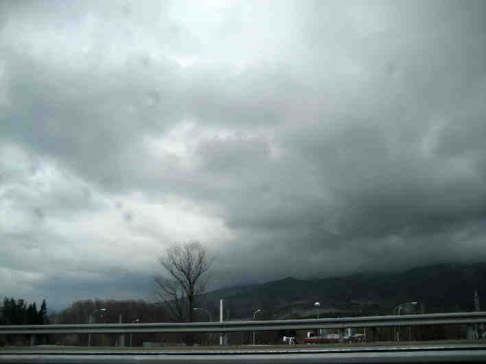 雨雲磐梯山080414