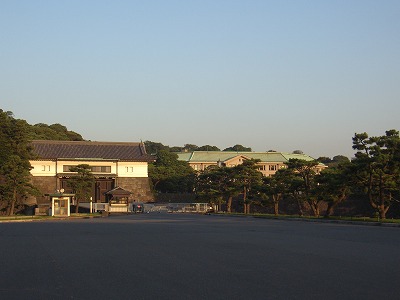 皇居30