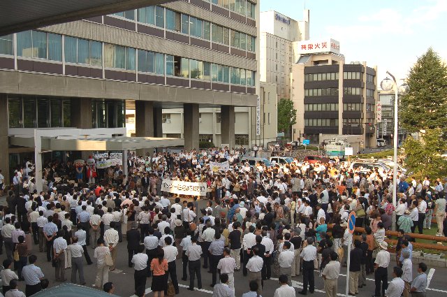 田中知事退庁あいさつ２