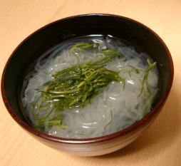 春雨と白きくらげのスープ