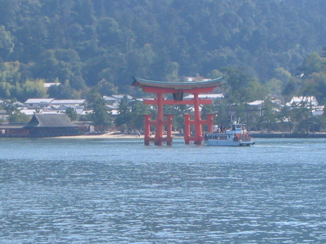 厳島神社　鳥居