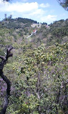 シェール槍から六甲山牧場を眺める