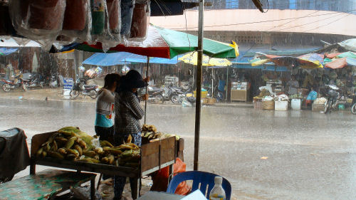 シアヌークビルの小マーケット１８.jpg