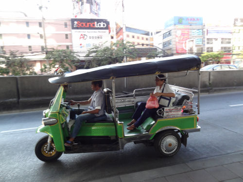 トゥクトゥク.jpg
