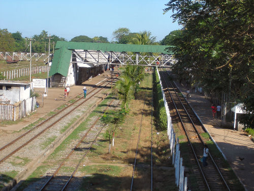 バゴー駅'０５.jpg