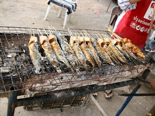 焼き魚ヴィエンチャン２.jpg