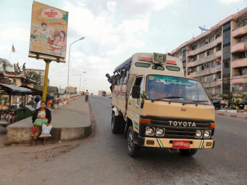 ヤンゴン市内３２.jpg