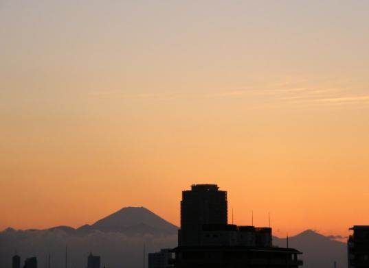 午後５時５分前の富士山