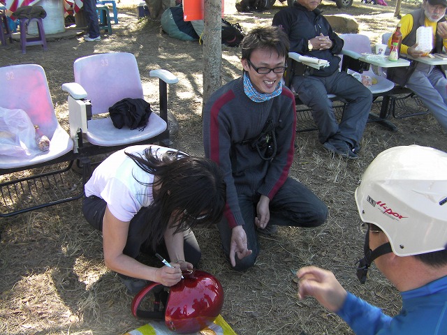 アニキサイン攻めに２