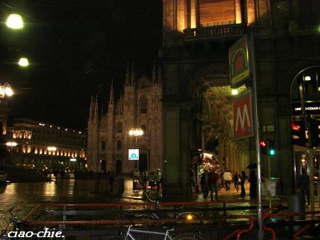 milano piazza duomo.JPG