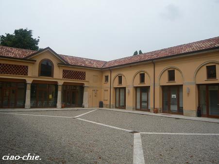 villa g.JPG