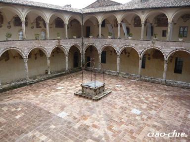 assisi basilica.JPG
