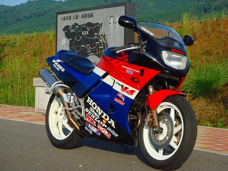 秋の朝のＶＦＲ