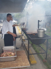 モクモクと焼いてます