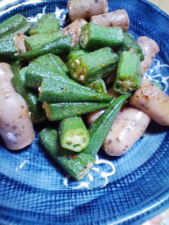 オクラとソーセージ炒め