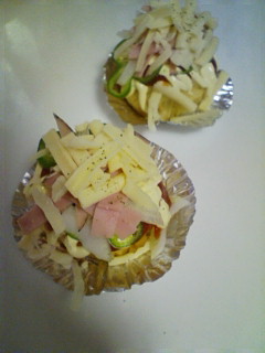 カップケーキ　ピザ風