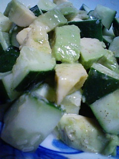 アボカドきゅうり