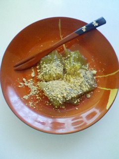 抹茶わらびもち風～盛り付け