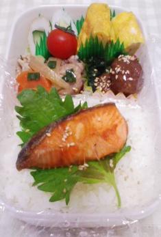 4/21  鮭弁当